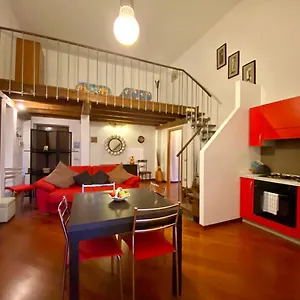  Apartment Elegante In Centro Italy